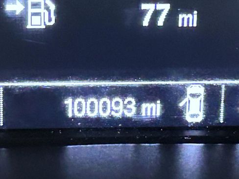 Used 2015 GMC Canyon 2WD Crew Cab w/ Convenience Package image 11