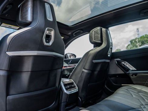 Used 2023 BMW 740i RWD image 20