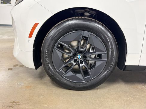 New 2026 BMW iX xDrive60 AWD/4WD image 12