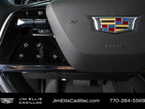 Certified 2026 Cadillac Escalade Sport w/ LPO, ONYX Package image 11