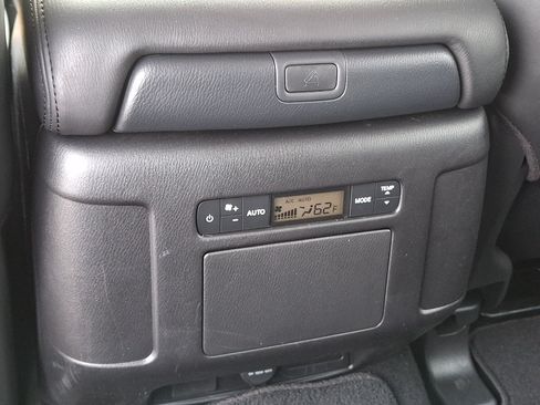 Used 2024 Nissan Armada SV w/ Cargo Package AWD/4WD image 11