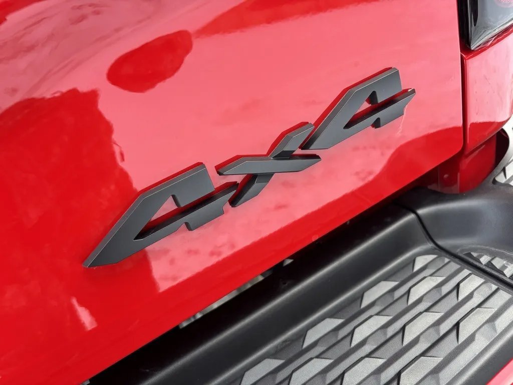 New 2026 RAM 2500 Big Horn AWD/4WD image 13