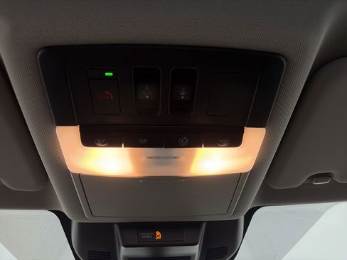 Used 2023 Nissan Rogue SL w/ SL Premium Package image 34