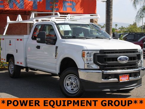 Used 2022 Ford F250 XL w/ Power Equipment Group image 2