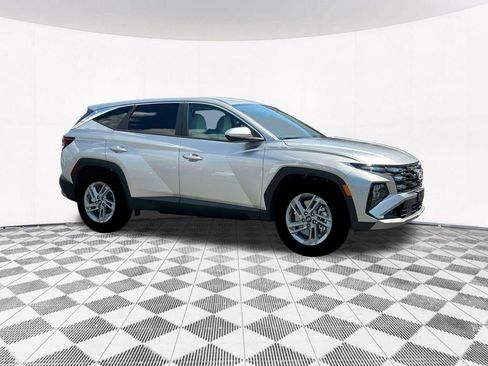 New 2026 Hyundai Tucson SE image 15