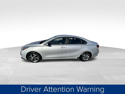 Used 2019 Kia Forte LXS image 11