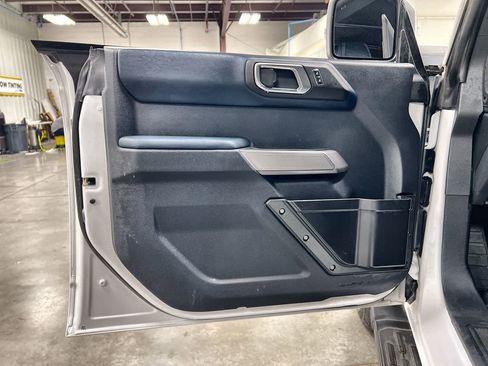 Used 2023 Ford Bronco Outer Banks AWD/4WD image 15