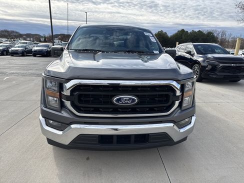Used 2023 Ford F150 XLT image 3
