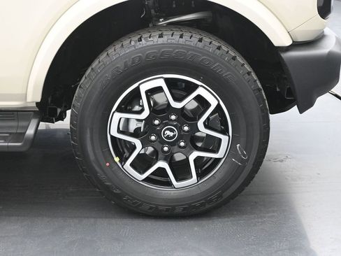 New 2026 Ford Bronco Outer Banks AWD/4WD image 22