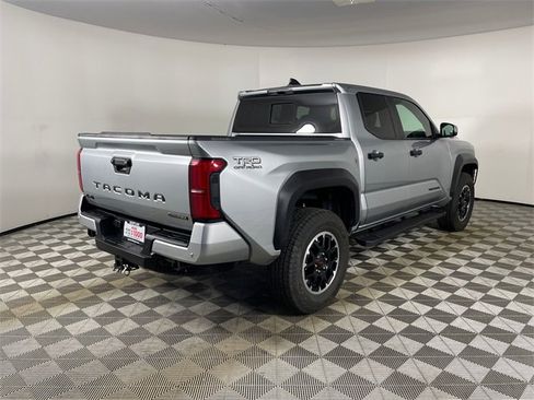 Used 2025 Toyota Tacoma TRD Off-Road w/ TRD Off Road Upgrade Package image 27