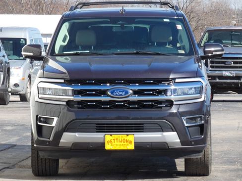 Used 2024 Ford Expedition Limited image 4