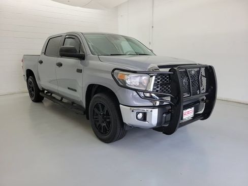 Used 2021 Toyota Tundra SR5 RWD image 4