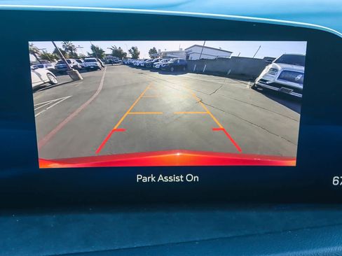 Used 2024 Cadillac XT4 Sport w/ Technology Package image 23