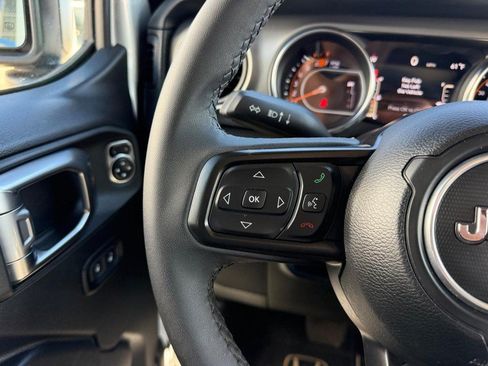 Used 2023 Jeep Wrangler Unlimited Sport AWD/4WD image 11