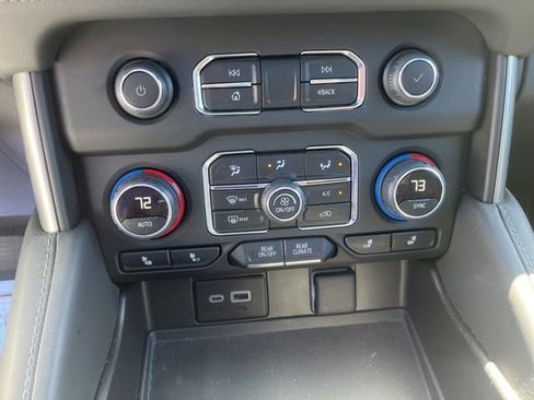 Used 2024 Chevrolet Tahoe Z71 w/ Luxury Package AWD/4WD image 20
