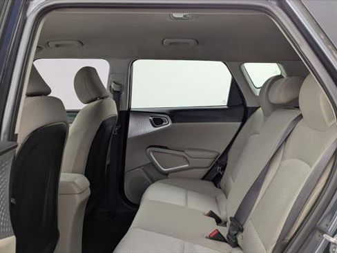 Used 2020 Kia Soul LX FWD image 17
