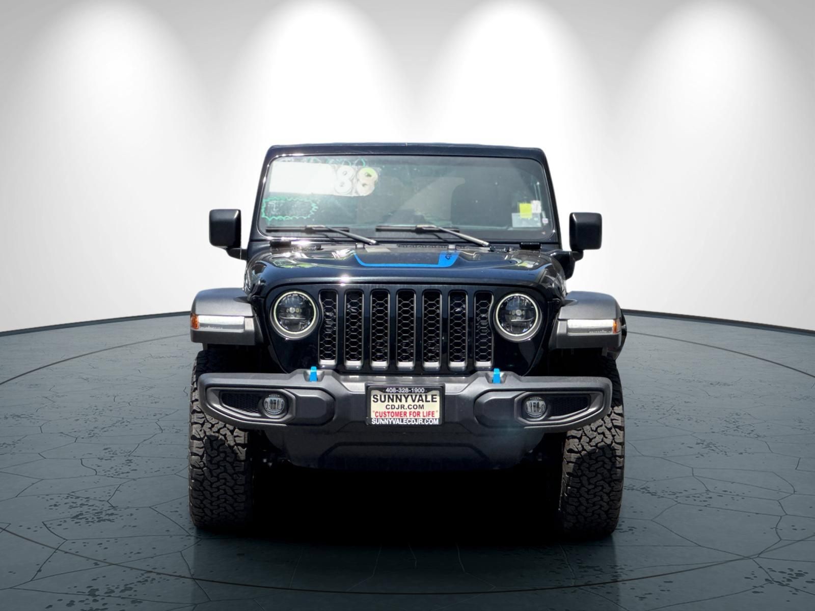 New 2023 Jeep Wrangler Unlimited Rubicon 4xe w/ Cold Weather Group AWD/4WD image 9