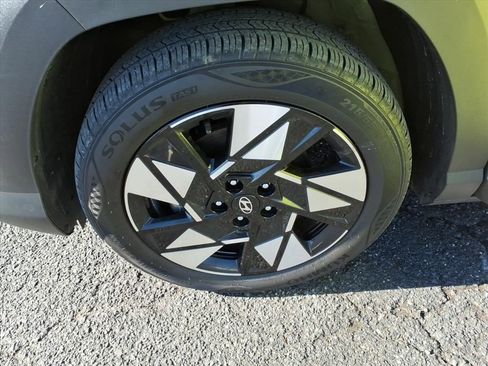 Used 2024 Hyundai Kona SEL image 14