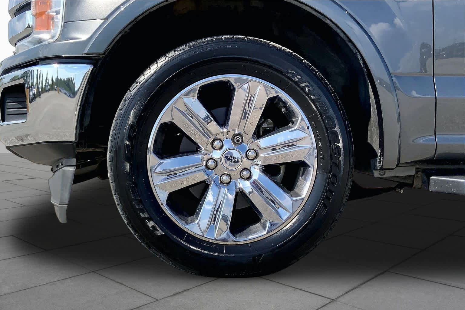 Used 2019 Ford F150 Lariat RWD image 11