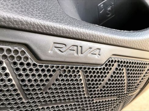Used 2025 Toyota RAV4 XLE Premium w/ Weather Package AWD/4WD image 10