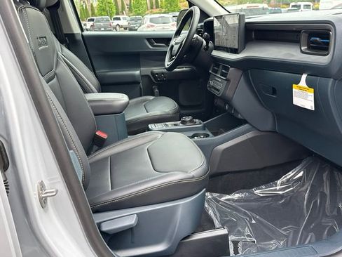 New 2026 Ford Maverick Lobo AWD/4WD image 13
