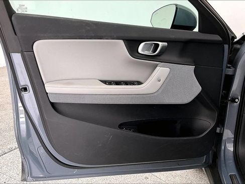 Used 2024 Polestar Polestar 2 RWD image 19