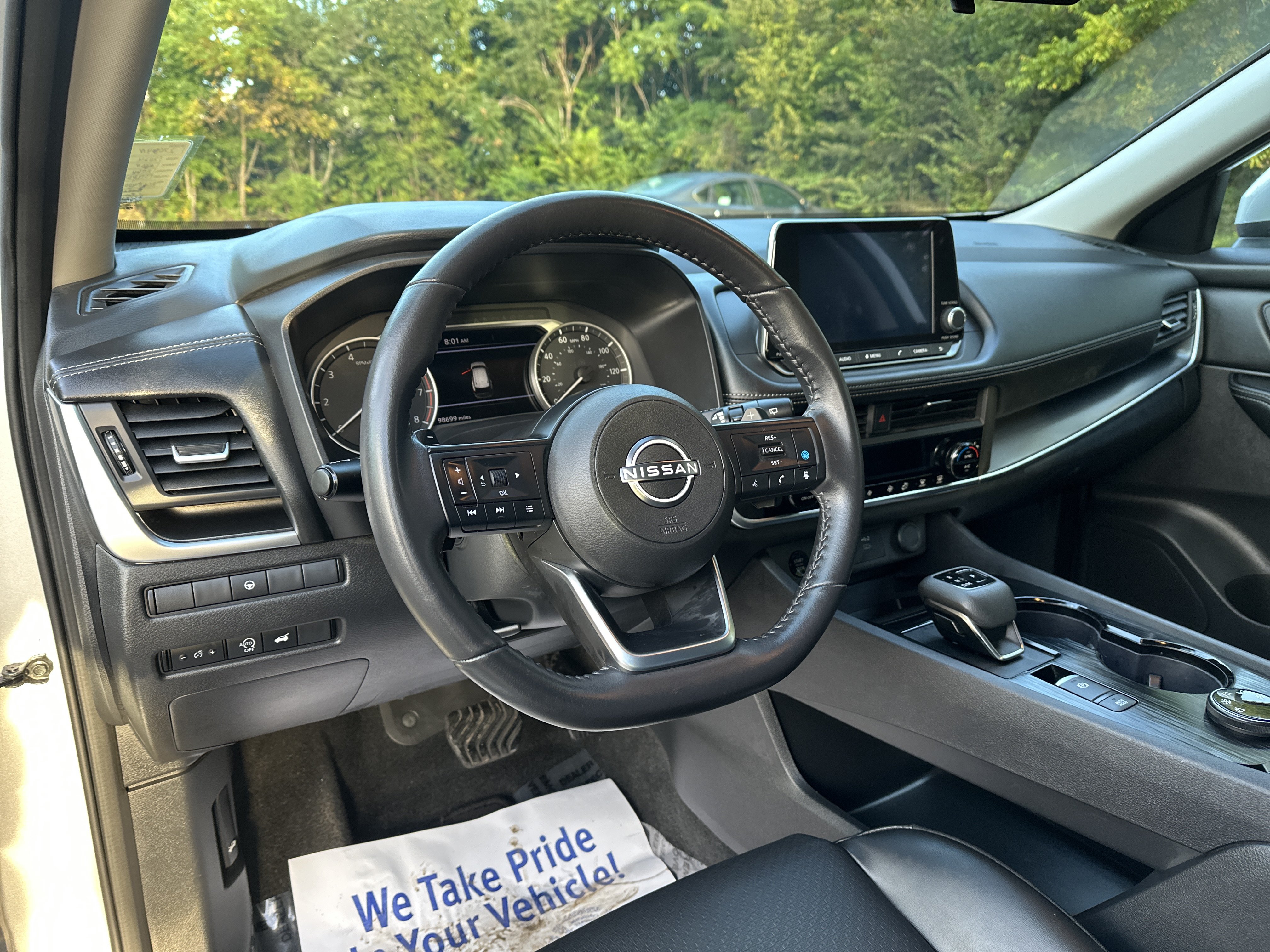 Used 2024 Nissan Rogue SV w/ SV Premium Package AWD/4WD image 12