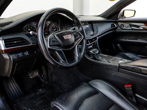 Used 2018 Cadillac CT6 2.0T RWD image 19