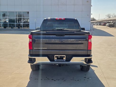 Used 2024 Chevrolet Silverado 1500 W/T image 4