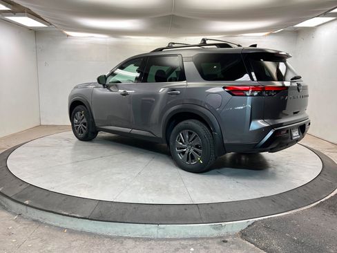 New 2026 Nissan Pathfinder SV image 3