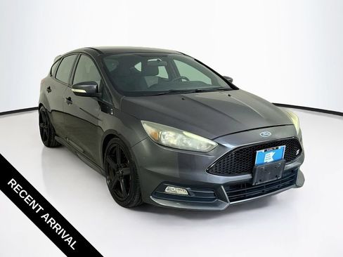 Used 2015 Ford Focus ST FWD image 1