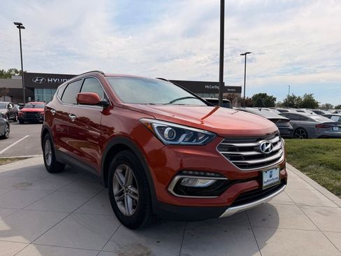 Used 2017 Hyundai Santa Fe Sport FWD image 6