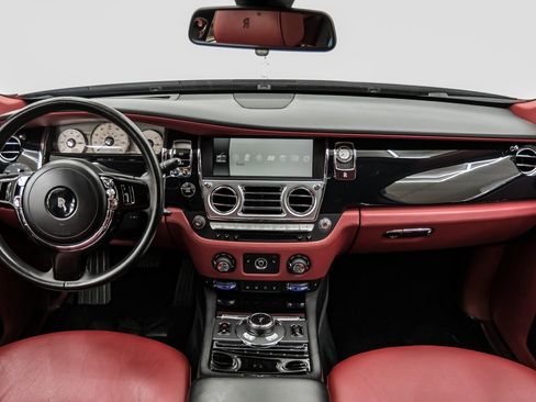 Used 2014 Rolls-Royce Ghost image 20