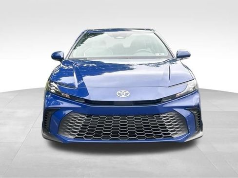 Used 2025 Toyota Camry SE w/ Multimedia Upgrade Package AWD/4WD image 8