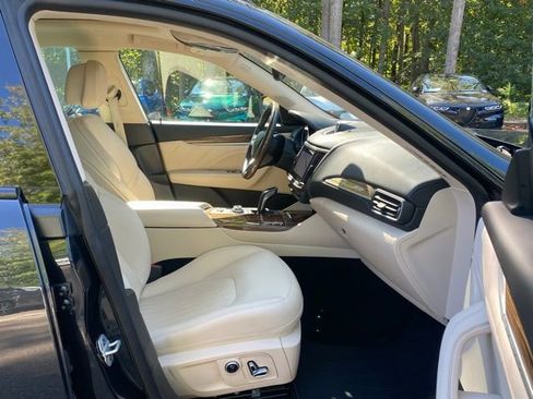 Used 2022 Maserati Levante GT image 36