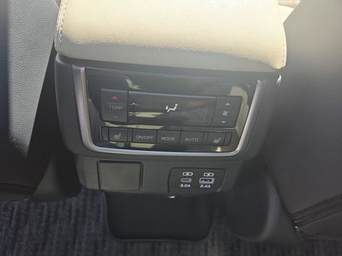 New 2026 Subaru Ascent Limited AWD/4WD image 18