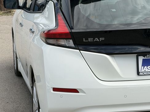 Used 2024 Nissan Leaf S FWD image 7
