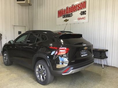 New 2025 Chevrolet Trax LT w/ Driver Confidence Package