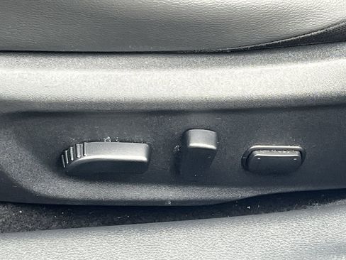 Used 2024 Nissan Sentra SR w/ SR Premium Package image 16