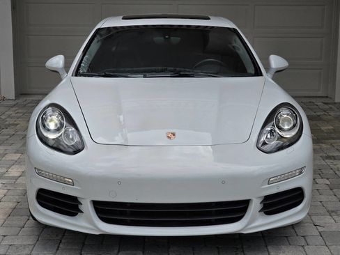 Used 2015 Porsche Panamera S w/ Premium Package image 31