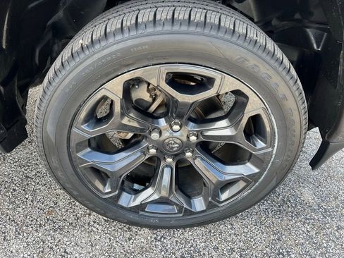 Used 2023 RAM 1500 Limited w/ Night Edition image 17