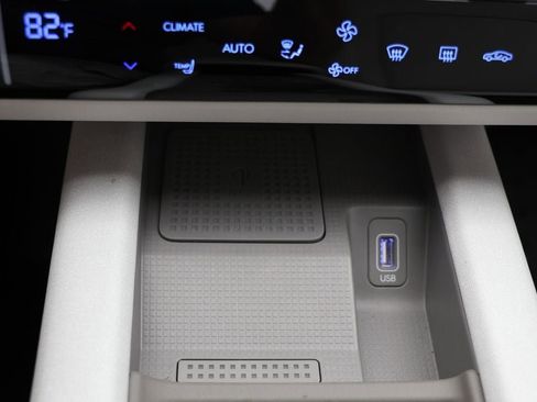 Used 2023 Hyundai Ioniq 6 SEL image 26