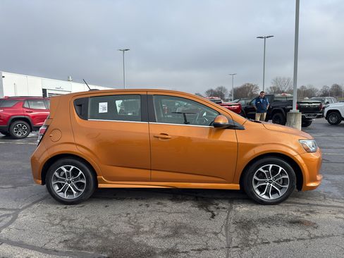 Used 2019 Chevrolet Sonic LT image 4