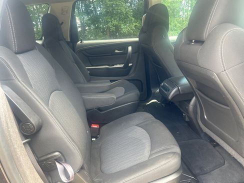 Used 2014 Chevrolet Traverse LT FWD image 21