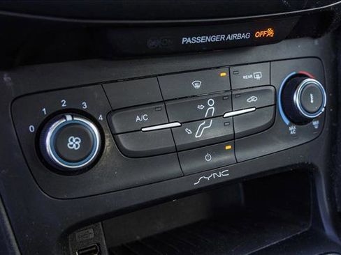 Used 2016 Ford Focus SE image 20