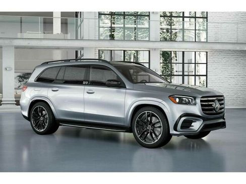 New 2026 Mercedes-Benz GLS 580 4MATIC image 13