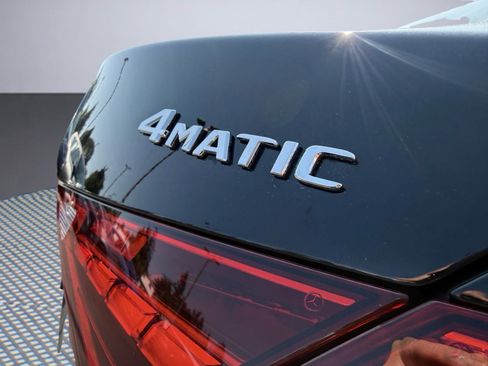 Used 2025 Mercedes-Benz C 300 4MATIC Sedan image 8