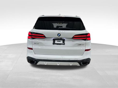 Used 2024 BMW X5 xDrive40i w/ M Sport Package image 10