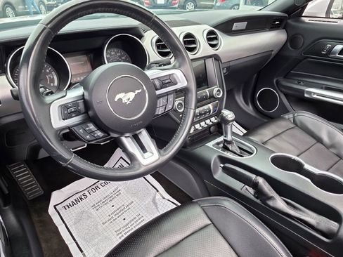 Used 2018 Ford Mustang Premium image 19