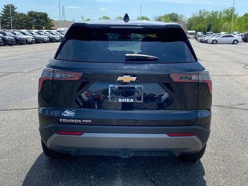 Certified 2026 Chevrolet Equinox LT AWD/4WD image 4